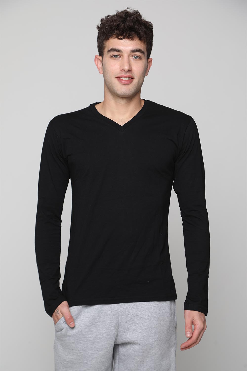 ����� V ���� ���� ���� S